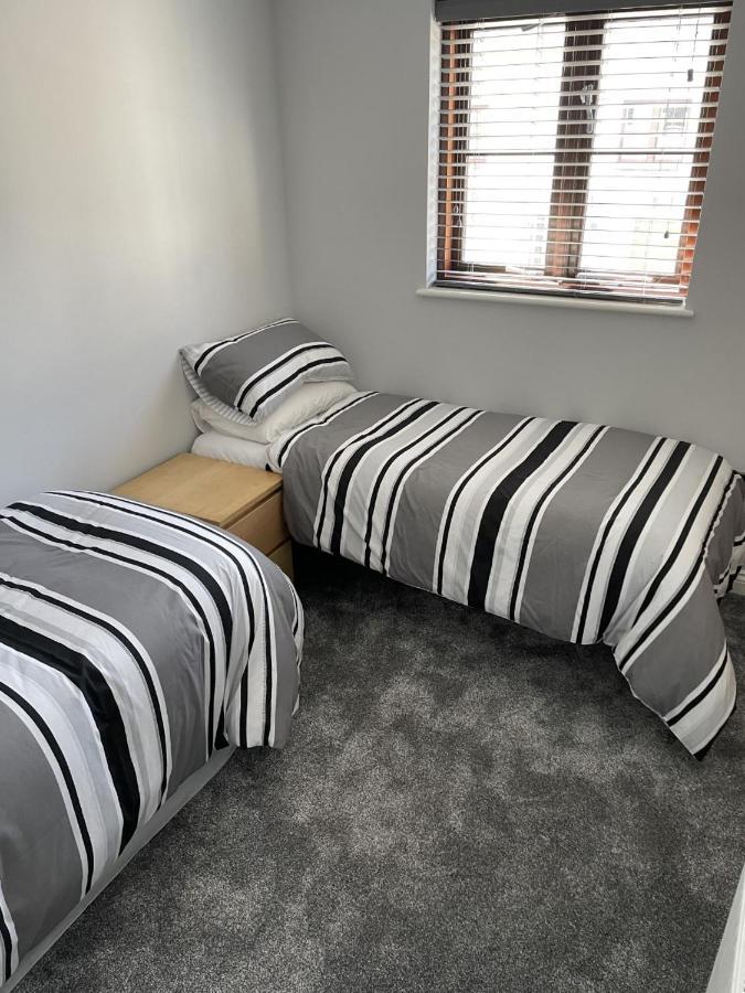 Burry Port Harbour Apartment Buitenkant foto